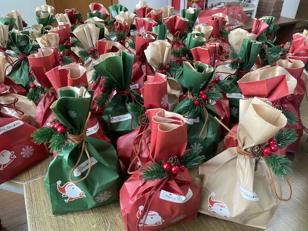 江蘇金鷹流體機械 | 喜迎圣誕福利到，金鷹關懷人心暖。